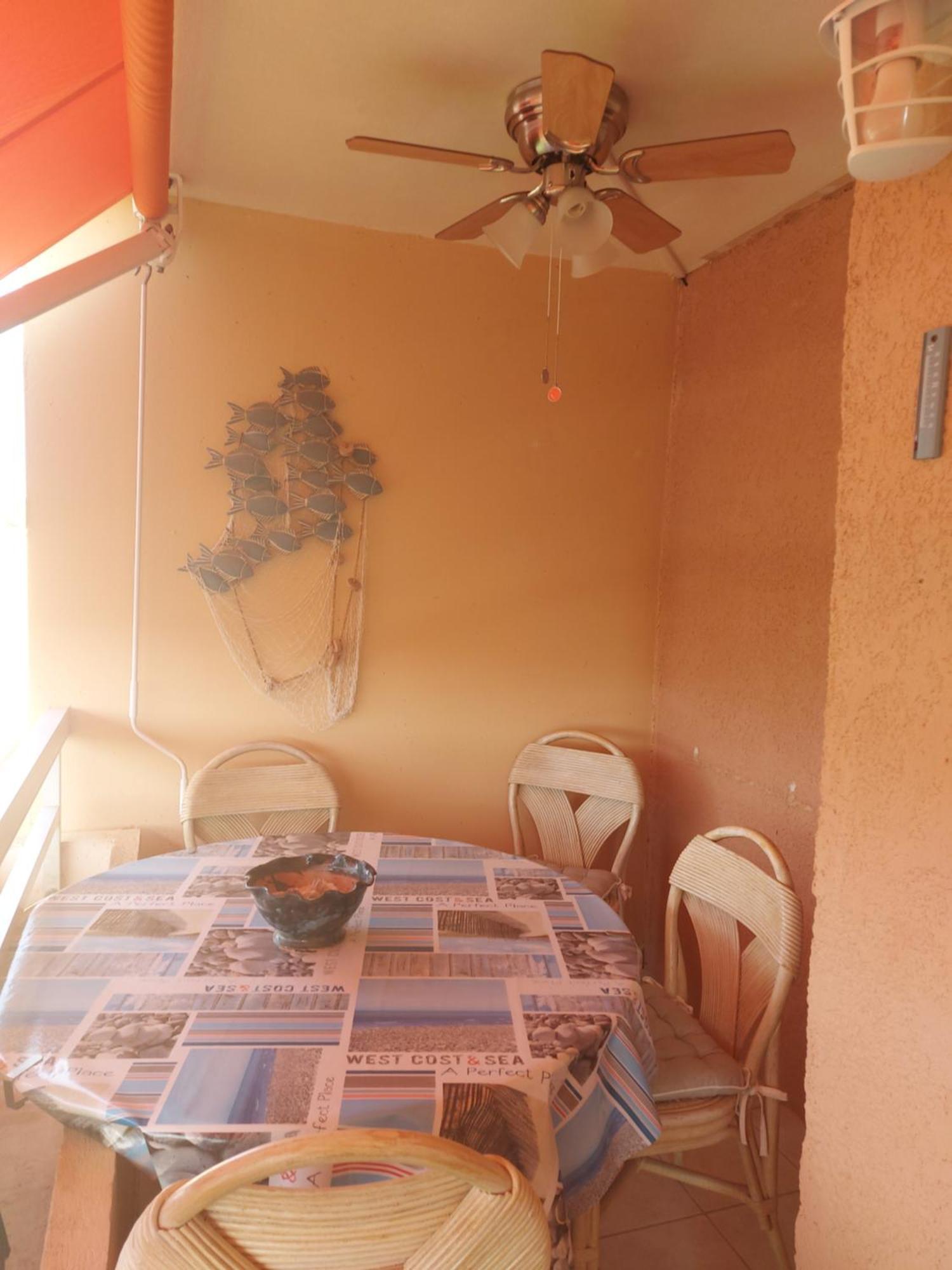 T2-Clim-Fibre-Garage 2,30 X 4,95 X 1,90 A La Faviere Appartement Bormes-les-Mimosas Buitenkant foto